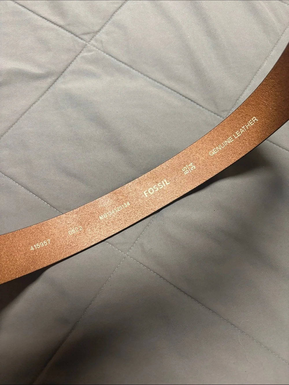 Fossil NWOT Classic Tan Leather Belt - Stylish Everyday Accessory Size 34